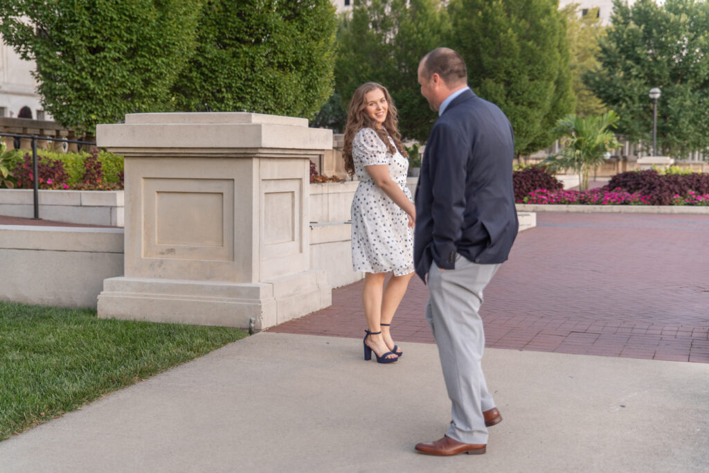 Engagement Session at the Scioto Mile